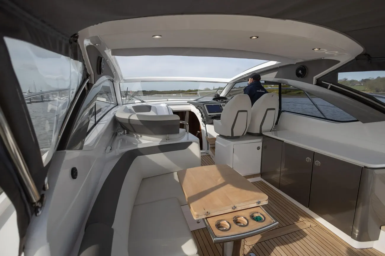 Thumbnail von Princess V40 Time Out