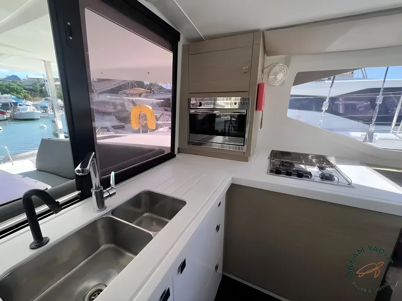 Thumbnail von Fountaine Pajot Lucia 40