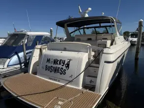 Thumbnail von Tiara Yachts 3500 Express