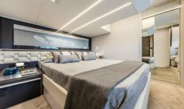 Thumbnail von Pershing 5X On Site