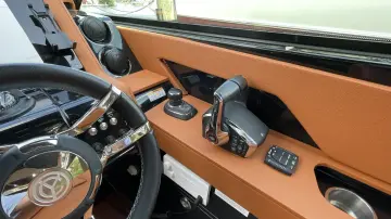 Thumbnail von Cruisers Yachts 38 GLS OB