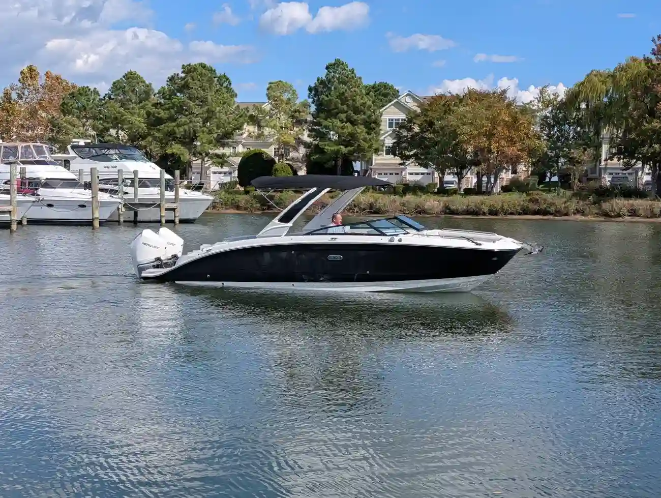 Sea Ray SDX 290 buitenboord