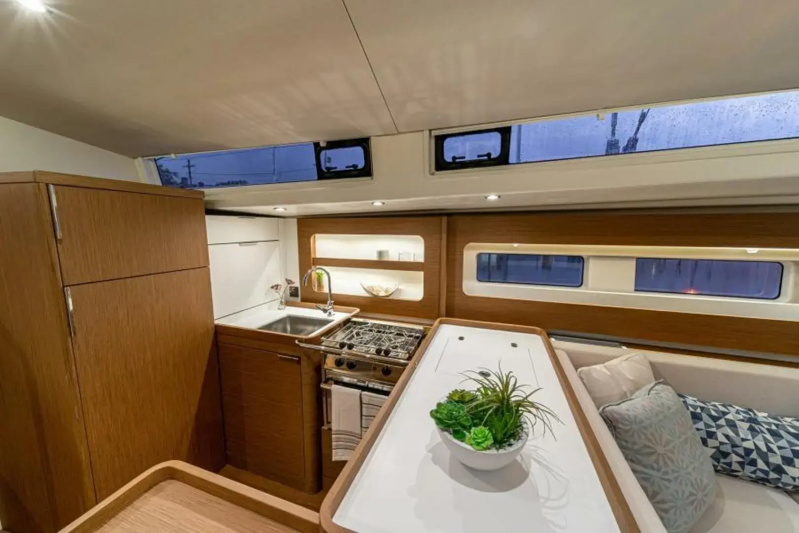 Thumbnail von Beneteau Oceanis Yacht 54