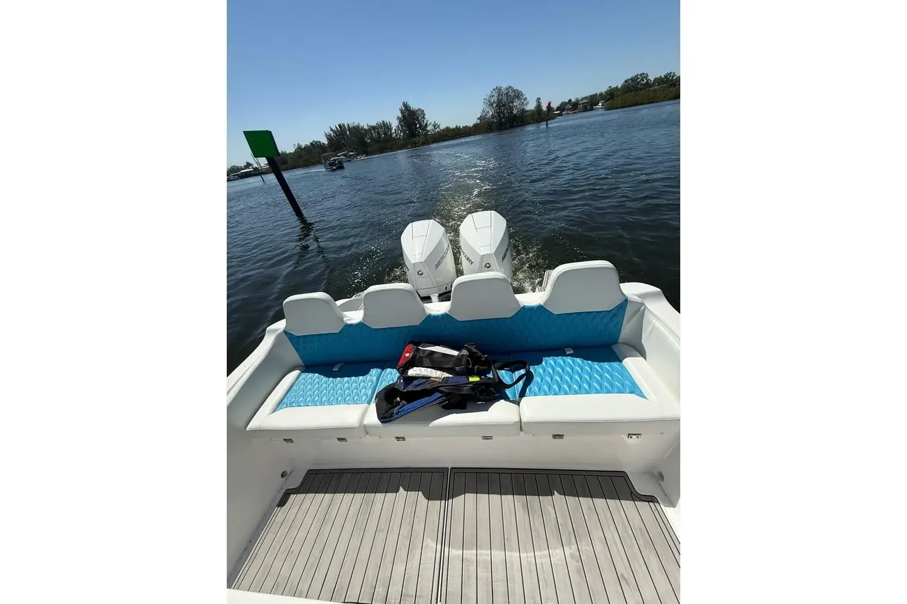 Thumbnail von Custom 34