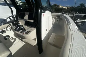 Thumbnail von Boston Whaler 280 Outrage