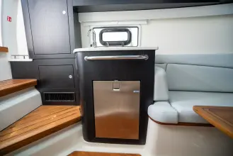 Thumbnail von Boston Whaler 380 Realm