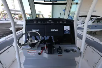 Thumbnail von Boston Whaler 330 Outrage