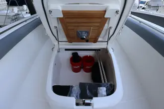 Thumbnail von Boston Whaler 330 Outrage