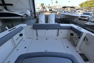 Thumbnail von Boston Whaler 330 Outrage