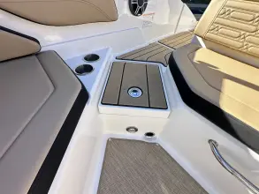 Thumbnail von Sea Ray SPX 210