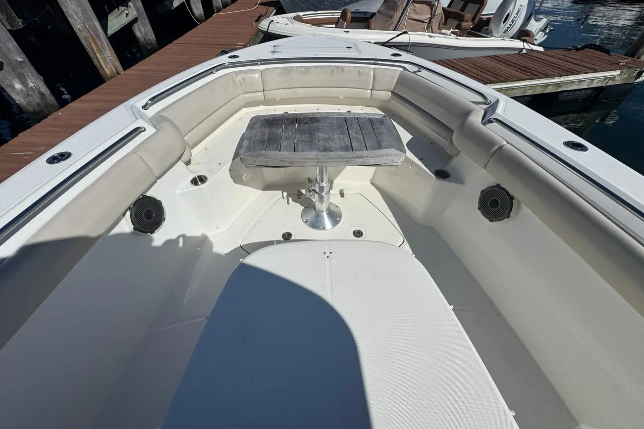 Thumbnail von Boston Whaler 330 Outrage