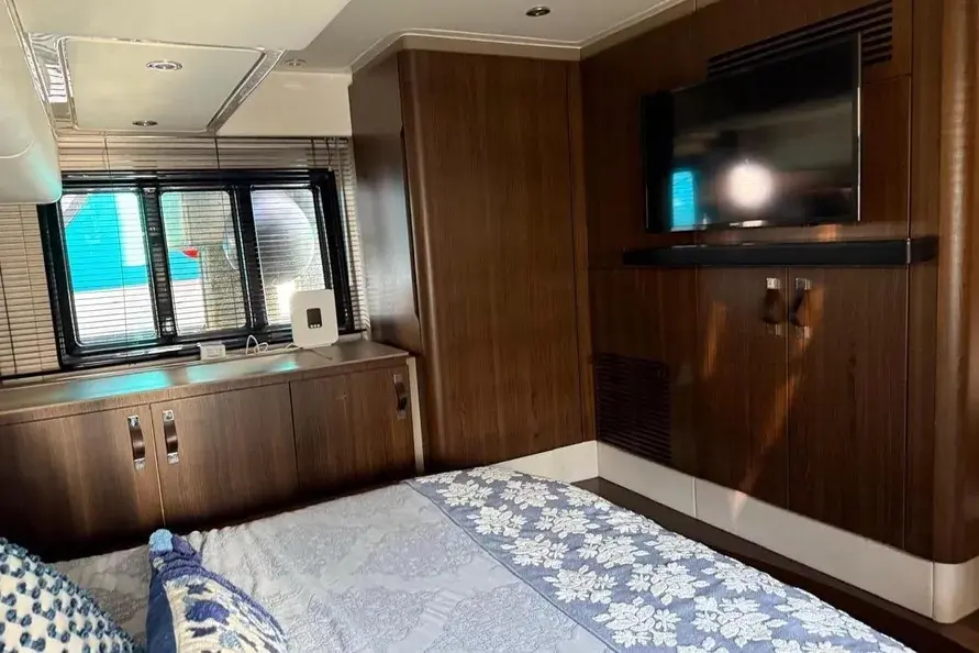 Thumbnail von Azimut 50