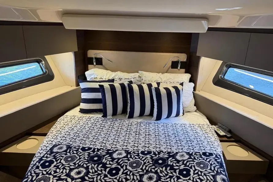 Thumbnail von Azimut 50