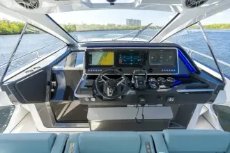 Thumbnail von Azimut 48