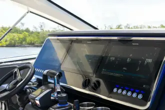 Thumbnail von Azimut 48