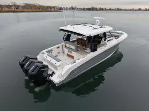 Thumbnail von Boston Whaler 350 Realm