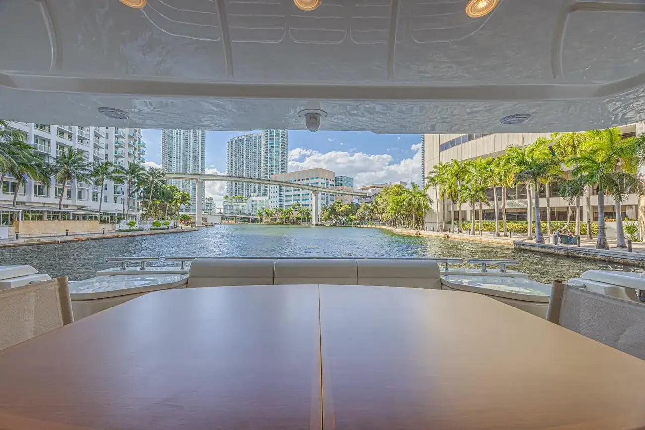 Thumbnail von Ferretti Yachts 830 Noral