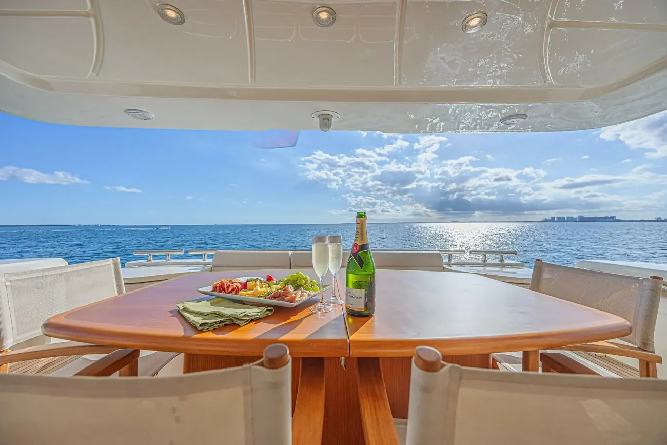 Thumbnail von Ferretti Yachts 830 Noral