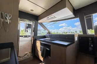 Thumbnail von Azimut 66