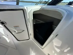 Thumbnail von Boston Whaler 330 Vantage