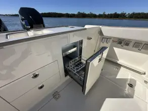 Thumbnail von Boston Whaler 330 Vantage