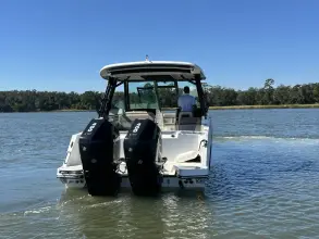 Thumbnail von Boston Whaler 330 Vantage