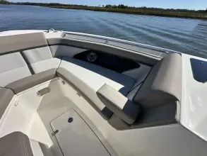 Thumbnail von Boston Whaler 330 Vantage