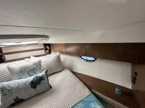 Thumbnail von Cruisers Yachts 380 Express