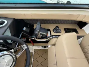 Thumbnail von Sea Ray SLX 400 Outboard