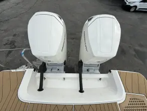 Thumbnail von Sea Ray SLX 400 Outboard