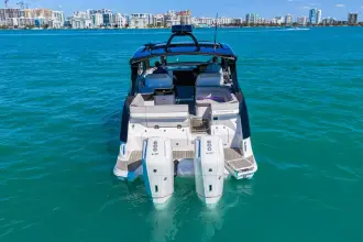 Thumbnail von Sea Ray 370 Sundancer Outboard