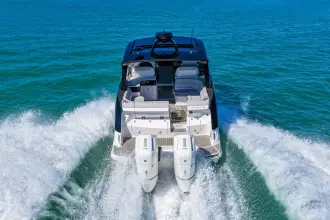 Thumbnail von Sea Ray 370 Sundancer Outboard