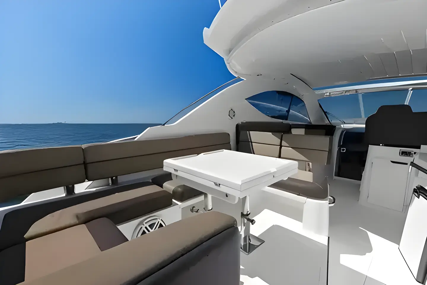 Thumbnail von Galeon 385 HTS