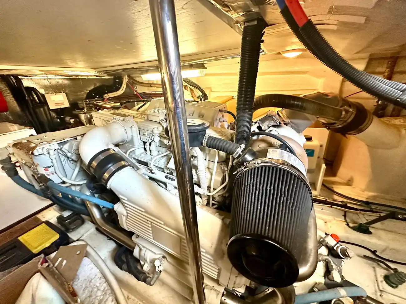 Thumbnail von Riviera 42 Flybridge