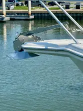 Thumbnail von Riviera 42 Flybridge