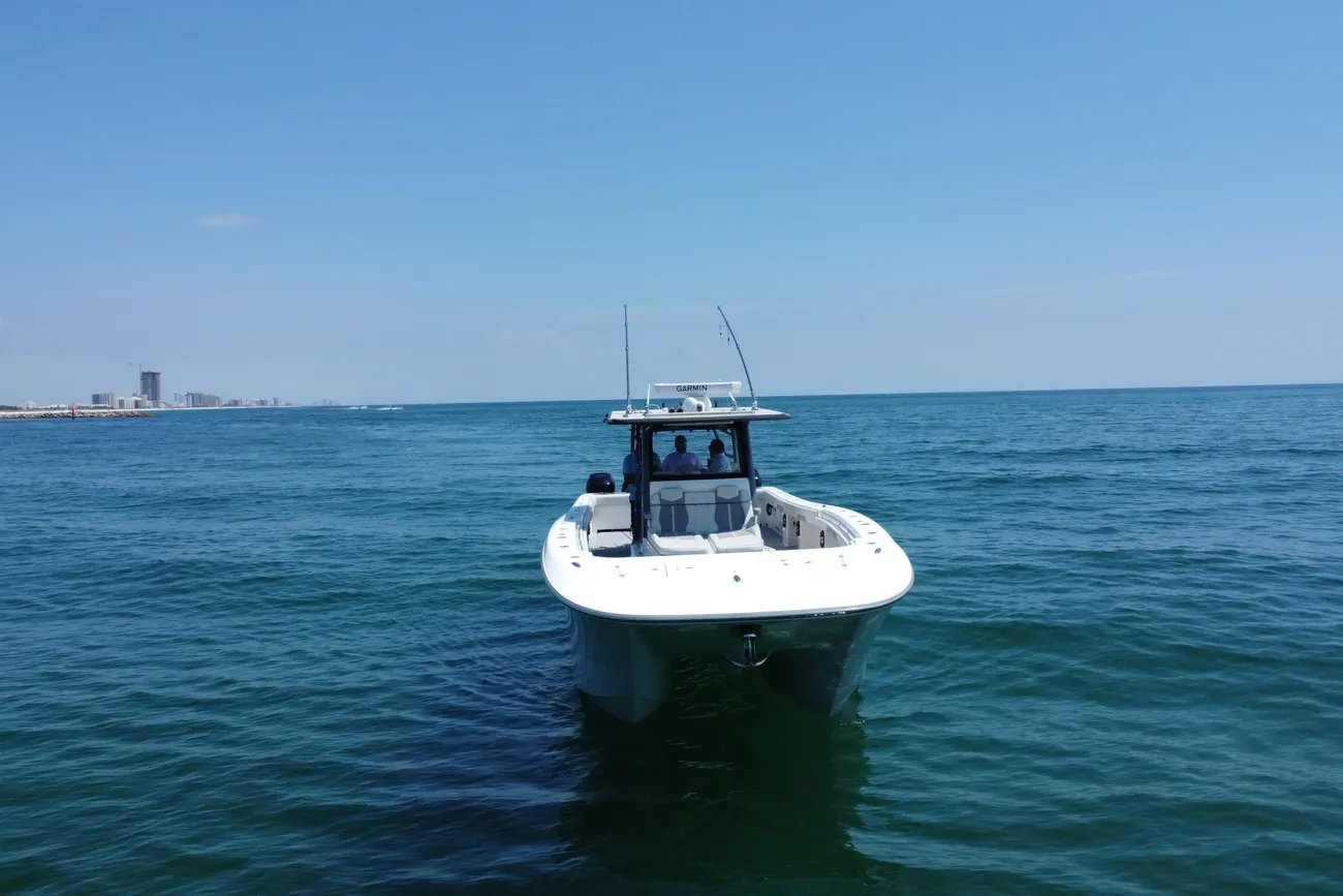 Thumbnail von Invincible 46 Catamaran REEL DEPLOYMENT