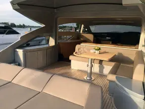 Thumbnail von Pershing 64 Macan