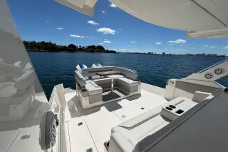 Thumbnail von Tiara Yachts 43LS MARILEE