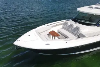 Thumbnail von Tiara Yachts 43LS MARILEE