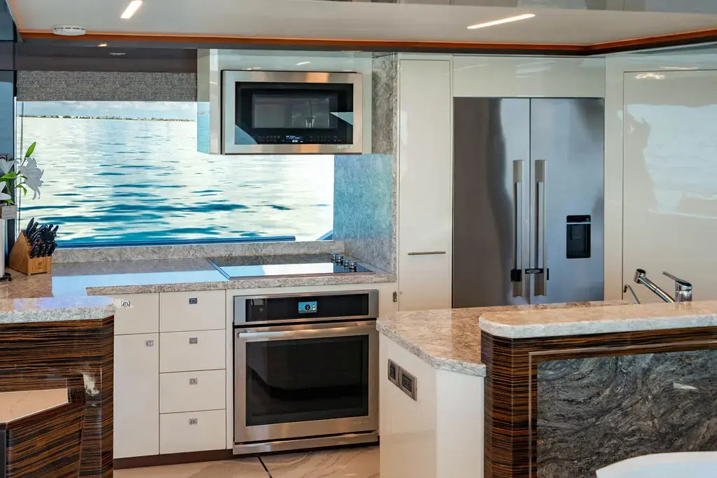 Thumbnail von Ocean Alexander 84R