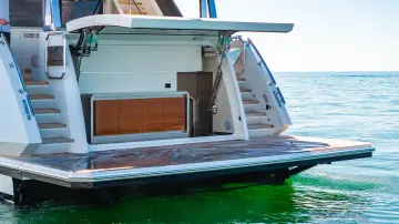 Thumbnail von Ocean Alexander 84R