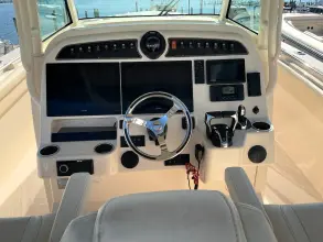 Thumbnail von Grady White Canyon 336