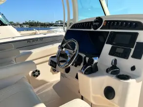 Thumbnail von Grady White Canyon 336