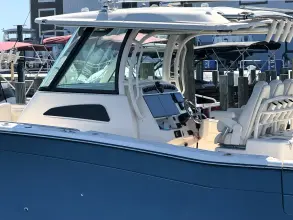 Thumbnail von Grady White Canyon 336