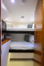 Thumbnail von Hatteras 80 Enclosed Bridge Skylounge SAPPHIRE