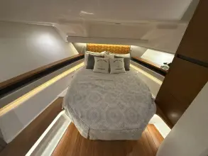 Thumbnail von Tiara Yachts 48LS