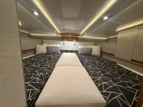 Thumbnail von Tiara Yachts 48LS