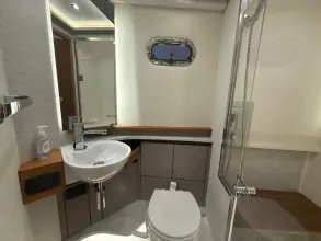 Thumbnail von Tiara Yachts 48LS