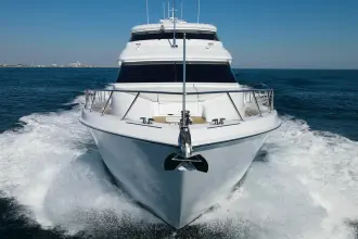 Thumbnail von Hatteras 80 Enclosed Bridge Skylounge