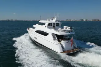 Thumbnail von Hatteras 80 Enclosed Bridge Skylounge